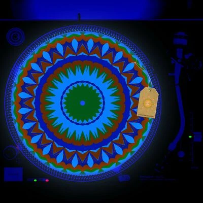 Tempo Camo Turntable Slipmat GLOW BLACKLIGHT 12 inch - Image 1 of 2