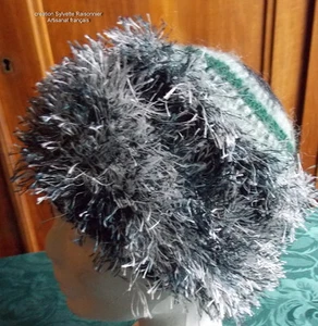 BONNET CHAPEAU CROCHET ARTISANAT FRANCAIS FILS FANTAISIE SAPIN PIECE UNIQUE - Picture 1 of 1