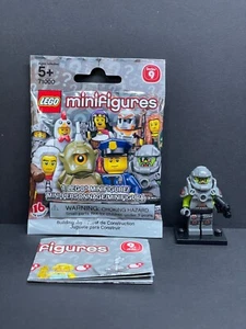Lego Minifigure Series 9 #71000 ALIEN AVENGER! Mint & Complete! - Picture 1 of 2