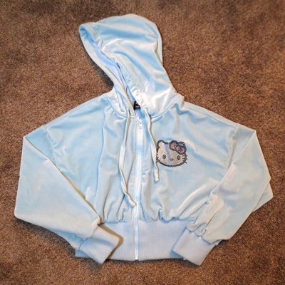Chaqueta corta Hello Kitty SML Forever 21 pedrería terciopelo sudadera con capucha Foto 1 de 4
