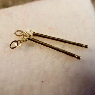 Posts with Dangle Chain Links in Solid 14K Yellow Gold - Image 1 of 2