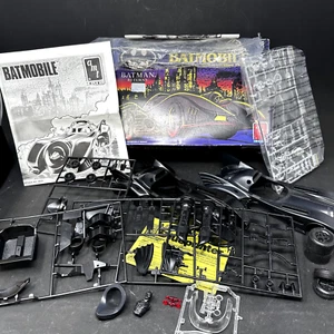 AMT Ertl Batmobile 1/25 Model Kit Batman Returns 1992 - Complete - Vintage - Picture 1 of 14