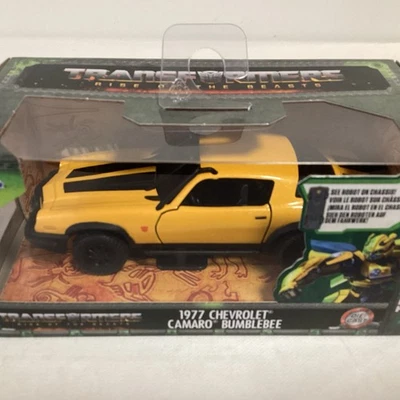 变形金刚 1977 雪佛兰雪佛兰科迈罗大黄蜂 Jada 压铸 1: 32 野兽 全新 — 第 1/4 张图片