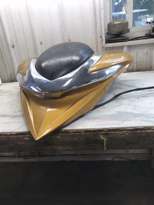 06 Sea-Doo RXP 215 4-Tec Supercharged cubierta frontal capó cuerpo tablero compartimento tapa Foto 1 de 4