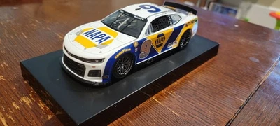 2022 Chase Elliott No9 Napa Darlington ретро белый RCCA Elite DIN 217/293 - Изображение 1 из 4