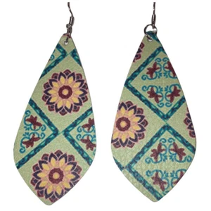 Pendientes colgantes estilo boho verde como nuevo - Imagen 1 de 3