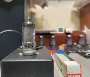 EB41 ADZAM DOUBLE DIODE DETECTOR TUBE TESTED WITH ROETEST V10 NEW QTY-1 - Picture 1 of 6