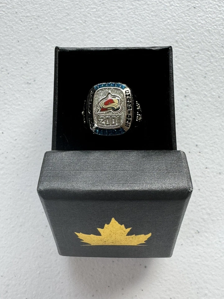 NHL Colorado Avalance 2001: Molson Stanley Cup Replica Ring Like New - Image 1 of 1