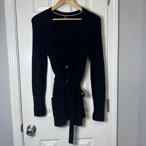 Cárdigan de cachemir LILLY PULITZER botones con lazo negro talla pequeña - Imagen 1 de 7