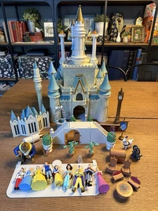 Disney World Castillo de Cenicienta Monorriel Parque Juego Retirado Con Extras - Imagen 1 de 11