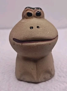 Frog Flower Pot Hugger 2" Tall x 1 1/2" Wide x 2" Long Brown - Picture 1 of 9