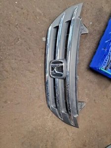 Griglia griglia radiatore paraurti anteriore Honda CR-V CRV MK4 71121-T1G-6010-M1 - Foto 1 di 15