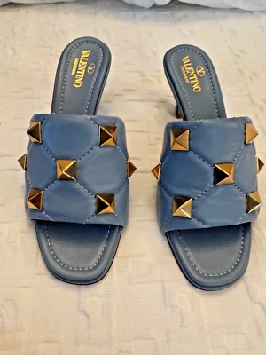 Valentino Roman Stud 65mm Slide Mule en Niágara EU37 US7 UK4 Foto 1 de 4