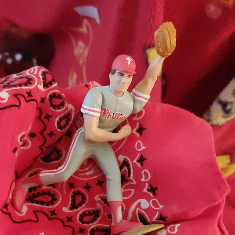ADORABLE CURT SCHILLING 4" FIGURINE PHILADELPHIA PHILLIES, + '93 TRADING CARD! Cover