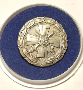 MEDALLA FINLANDIA SEGUNDA GUERRA MUNDIAL PARA VETERANOS MILITARES DISCAPACITADOS DE GUERRA 1939-1945 - Imagen 1 de 11