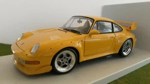 PORSCHE 911 GT2 993 jaune str. 1/18 UT Models 27832 voiture miniature collection - Imagen 1 de 8