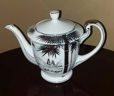 Vtg Kutani Porcelain White Teapot  with Silver Landscape Design - Good Condition - Image 1 of 4