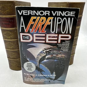 Vernor Vinge- A Fire Upon The Deep- PB- 1st Edition- W-43 - Picture 1 of 8