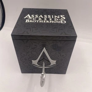 Assassin's Creed Brotherhood GameStop Exclusive Harlekin Jack In The Box - Bild 1 von 12