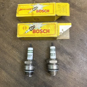 NOS 2 Zündkerzen Bosch M 240/T1 Maico Taifun 350,400 Motorrad NEU. - Picture 1 of 3