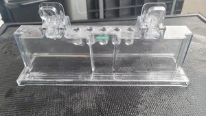 Bio-Rad Mini Protean Gießständer mit Klemmen 1658050 ohne Dichtungen - Bild 1 von 2