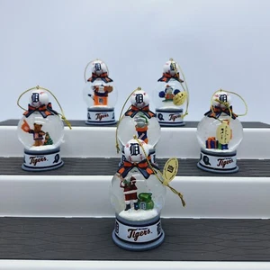 SET of 6 Danbury Mint Christmas Snow Water Ball Globe Ornaments DETROIT TIGERS - Picture 1 of 6