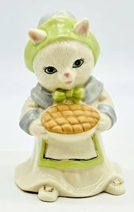 Lenox Thanksgiving Pilgrim Cat Holding Pie Bone China Gather and Share Figurine - Picture 1 of 8