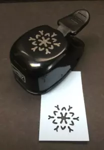 Stampin Up SNOWFLAKE Paper Punch Christmas Winter Whale Tale - Picture 1 of 4
