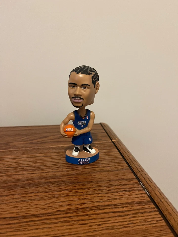 Bobblehead Allen Iverson Philadelphia 76ers Foto 1 de 1