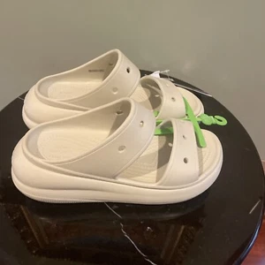 Crocs Unisex Classic Crush Sandal BONE US Men's 5 Women's 7 NEW - Picture 1 of 6