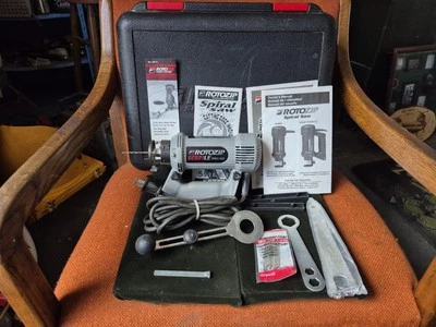 Rotozip Spiral Saw Model SCS01LE with Hard Plastic Case Corded Electric - Image 1 of 4