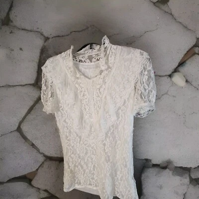 Белая кружевная рубашка маленький - Изображение 1 из 4