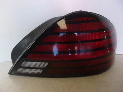 Pontiac Grand Am SE 1999-2005 pasajero cuarto derecho panel luz trasera OEM Foto 1 de 4