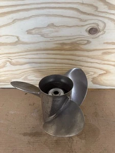 Yamaha Saltwater Series XL 15 1/4X 21 pitch RH Standard Stainless Prop Propeller - Picture 1 of 9