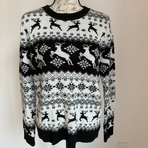 Forever 21 Rentier Schneeflocke Fair Isle Pullover schwarz weiß Strickpullover M - Bild 1 von 11