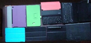Konvolut verschiedener Tablet Schutzhüllen,auch welche mit integrierter Tastatur - Bild 1 von 5