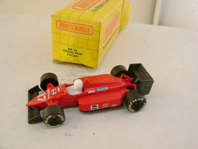 1991 MATCHBOX SUPERFAST MB 74 GRAND PRIX CARRO DE CORRIDA #27 FIAT NOVO NA CAIXA DANIFICADA - Imagem 1 de 4