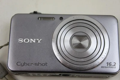 SONY Cyber-shot DSC-WX50 16.2MP 5x Compact Digital Camera-Silver - Image 1 of 4