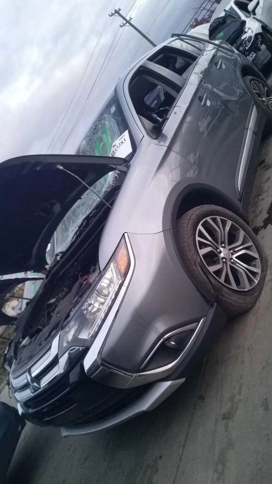 Conjunto completo de motor usado se adapta a: Mitsubishi Outlander 2016 2,4 L VIN 3 octava excavación Foto 1 de 4