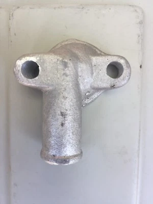 SAAB 95 96 SPORT MONTECARLO 2 STROKE 1964 1965 1966 1967 ENGINE WATER PIPE - Imagem 1 de 2