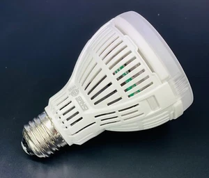 15W LED Bulb Grow Light Lamp E26 Base 60 Degree Angle w/ Full Spectrum NEW - Picture 1 of 5