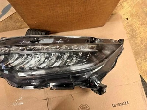 2020 Honda Civic Drivers side LED head light - Picture 1 of 24