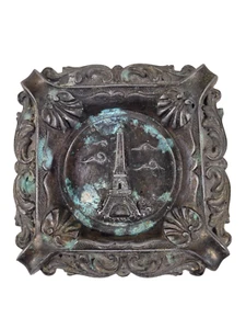 Piatto souvenir in metallo vintage TORRE EIFFEL Made in Paris France - Foto 1 di 3