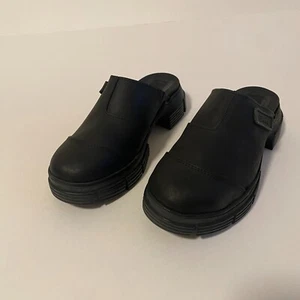 NWOB Ganni Women’s Black City Clogs Chunky Lug Sole Recycled Rubber Size EU35 - Picture 1 of 11