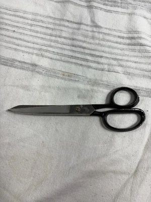 Vtg Unbranded Black Handle Sewing Shears Made in Taiwan - Image 1 of 4