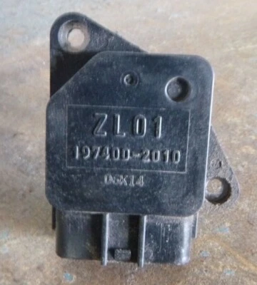 Medidor de flujo de aire Mazda 2 DE 9/07-9/14 1,5 ZL01 Foto 1 de 3