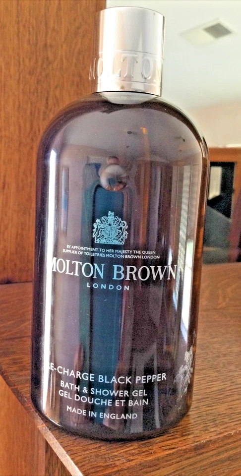 Gel de baño y ducha Molton Brown Re-Charge pimienta negra 10 fl oz 300 ml Inglaterra Foto 1 de 4