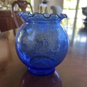 Vintage Kobaltblau Blase Glas Vase mit gerafftem Kragen 5,5" hoch - Bild 1 von 4