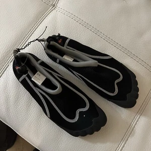 RBX Wasserschuhe Herren Größe 8/9 schnelltrocknend Gummisohle - Bild 1 von 4