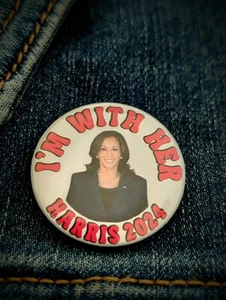 1,25" Kamala Pinback Button Im With Her Support Harris 2024 Walz Political Pink - Bild 1 von 5